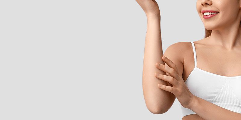 L'épilation laser garantit une peau douce et sans poils des bras
